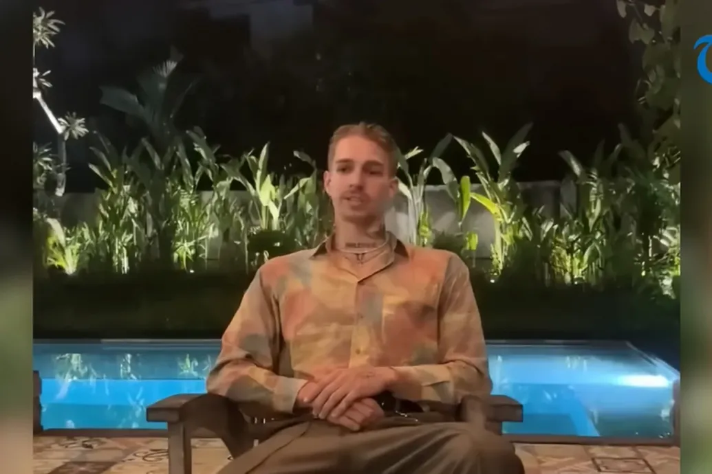 Egy 26 éves svájci turista elment Balira és Insta-videókban szidta a helyiek egyik ünnepét. Most egy évre börtönbe zárták