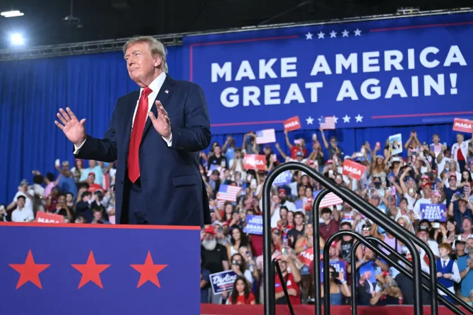 Trump sorozatban lőtte lábon a republikánusokat, a demokraták mégis óriásit kockáztatnak