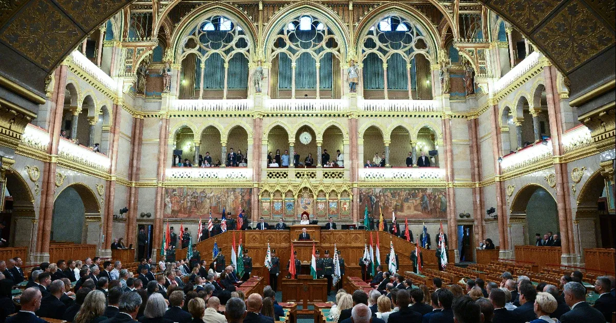 Rendkívüli ülést tart csütörtök-pénteken a parlament, megválasztják a Vagyonvisszaszerzési Hivatal vezetőit