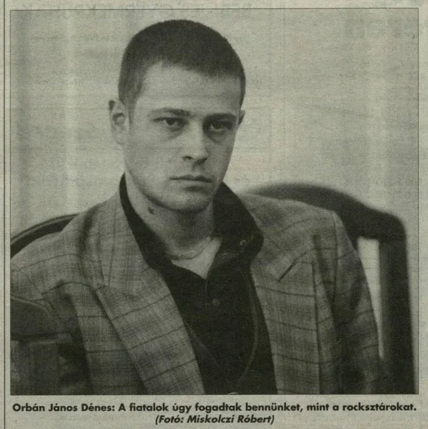 Orbán János Dénes 2000-es fotója – Forrás: Hazai Tükör, 2000. augusztus 26. / Arcanum