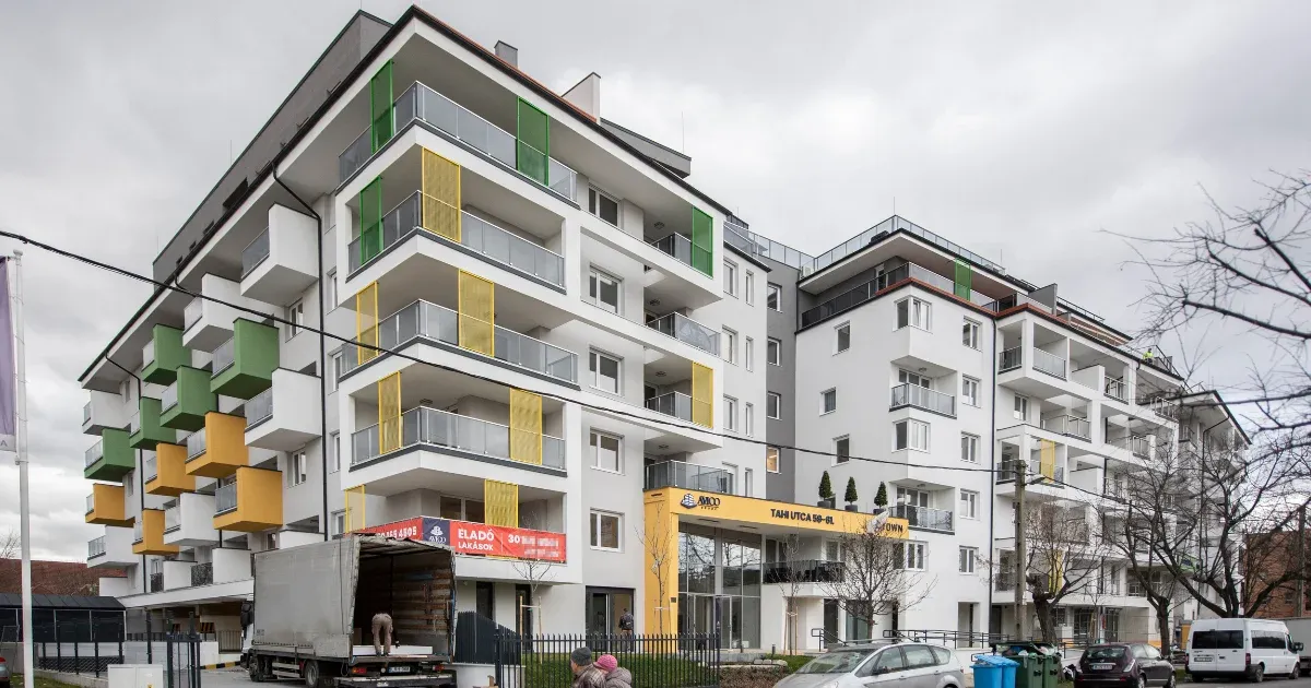 Tovább lassult a lakásdrágulás éves üteme, korszakforduló jöhet az ingatlanpiacon