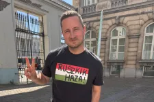 Az Orbán-kritikus EP-alelnök Magyar Péternél lobbizna az erdélyi támogatásokért