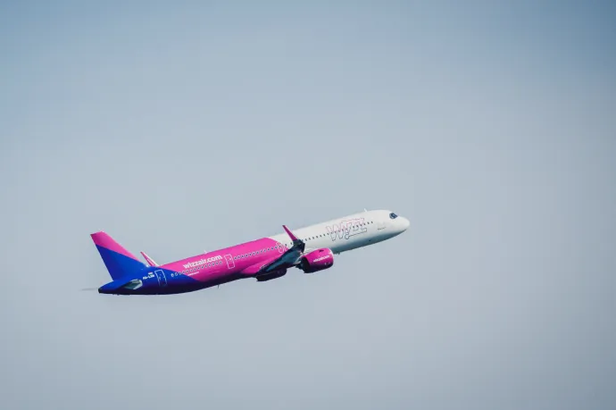 A Wizz Air szívesen átvenné a román állami légitársaság belföldi járatait, a Tarom szerint sértő a felvetés