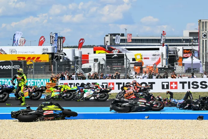Nyélgázzal égettek el 10 milliárdot, aztán jött a nagy állami bukás a motorsportban