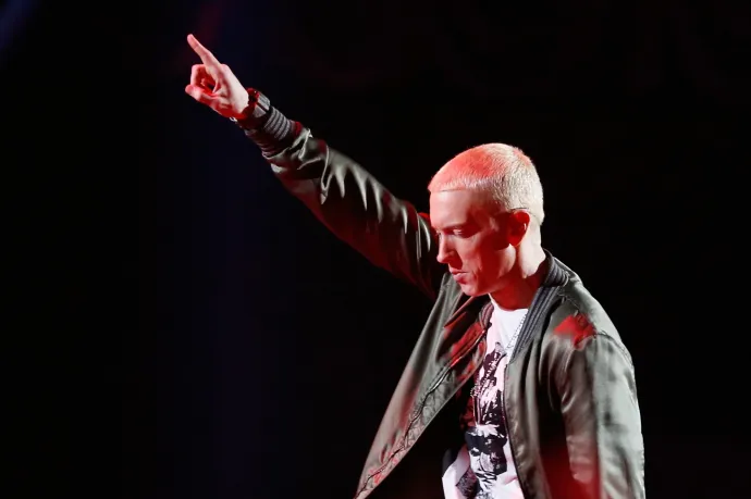 Eminem egy Dolly Partontól kapott levéllel búcsúzott az énekestől