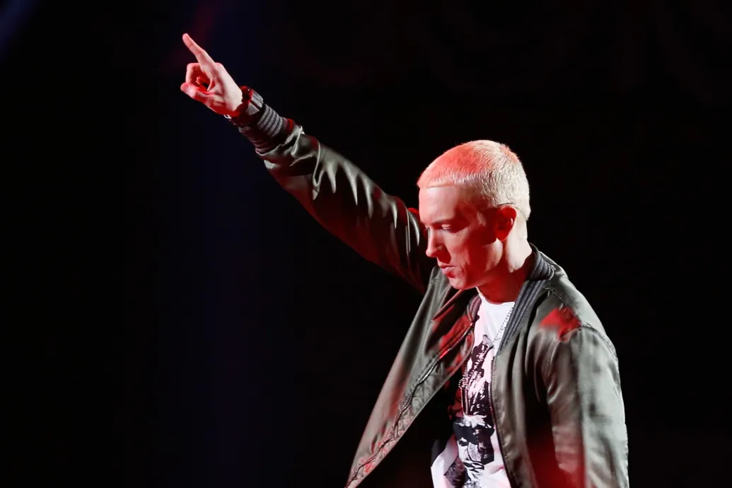 Eminem egy Dolly Partontól kapott levéllel búcsúzott az énekestől