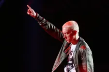 Eminem egy Dolly Partontól kapott levéllel búcsúzott az énekestől