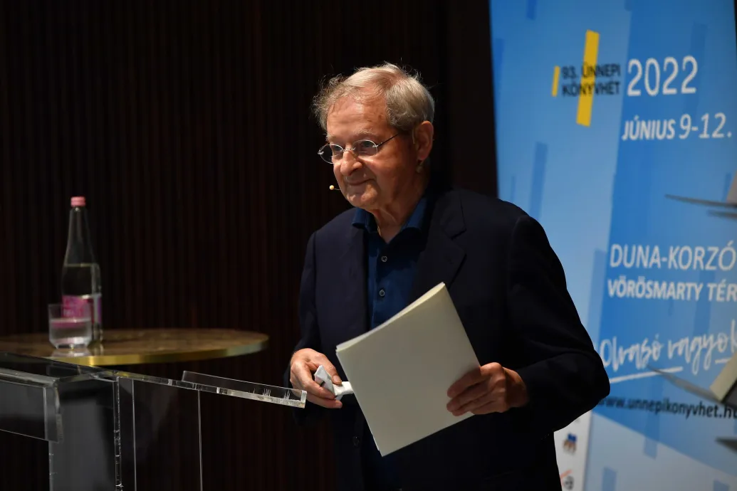 „Nem kortárs mától, hanem örök” – pályatársak és politikusok búcsúznak Nádas Pétertől