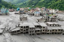 Közel 1500 eltűntet, köztük 800 külföldi állampolgárt keresnek a villámárvíz után Nepálban és Tibetben