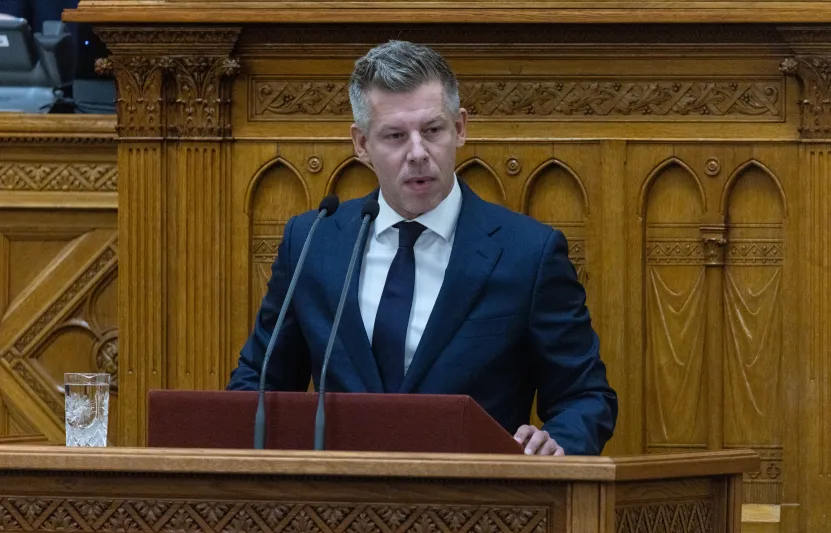 Magyar Péter bejelentette, január elsejétől 120 ezer forintra emelik az öregséginyugdíj-minimumot