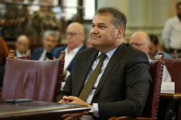 Cseke Attila törvénymódosítása háromhetes káoszt és pánikot okozott, majd simán törölték