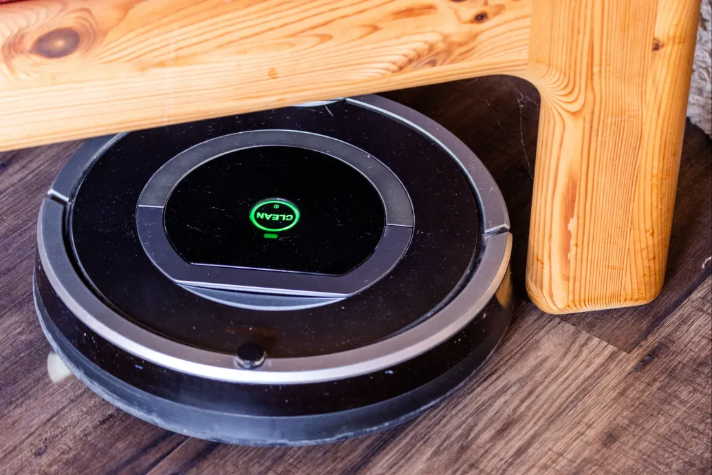 Robotporszívó kamerájával buktatta le hűtlen feleségét egy tajvani férfi, de ő megy börtönbe a felvétel miatt