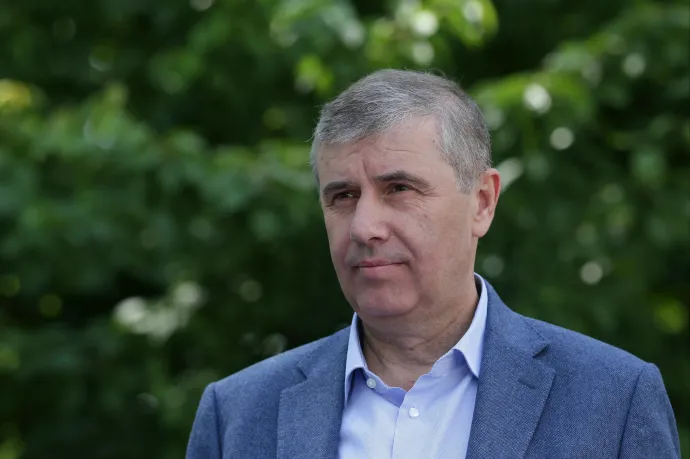 Az államfő védi, a civilek távozásra szólították fel a ’89-es megtorlásban részt vevő kormányőrségi igazgatót