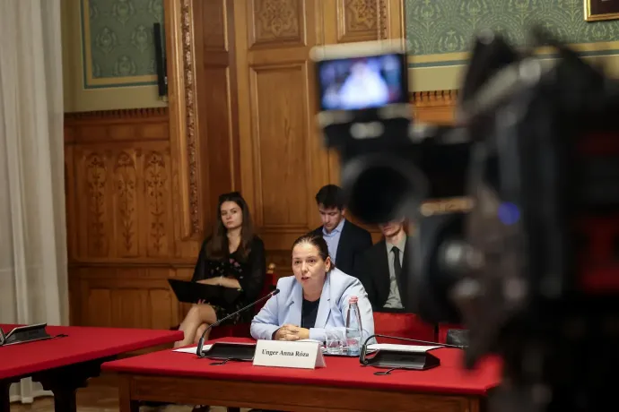 Anna Róza Unger during her hearing before the Parliament's Committee for Judicial and Constitutional Affairs on August 25, 2026 – Photo: István Huszti / Telex