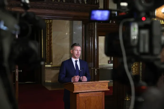 Magyar Péter: Senki szerint nem elfogadható, hogy hat év alatt sem születnek ítéletek, ezért több erőforrást kell adni az ügyészségnek és a NAV-nak