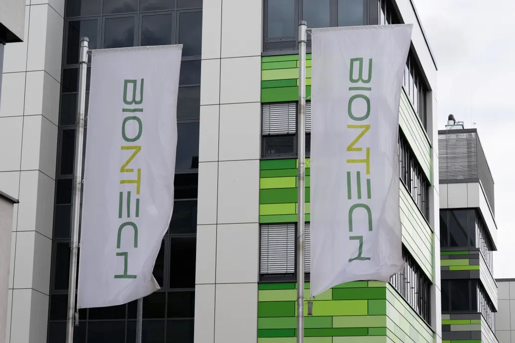 Nem javította a betegek túlélési esélyeit, ezért leállították a BioNTech egyik rákvakcinájának tesztelését