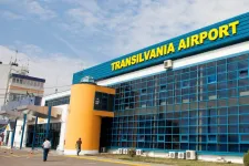 Árdély Airport és a pesti navétás kursza: magyar feliratot perelnek a marosvásárhelyi reptéren