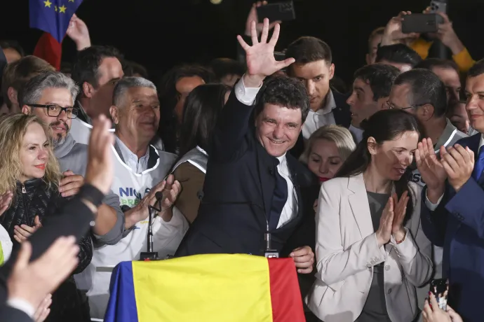 Nicușor Dan a elnökválasztás eredményhirdetése után – Fotó: George Călin / Inquam Photos