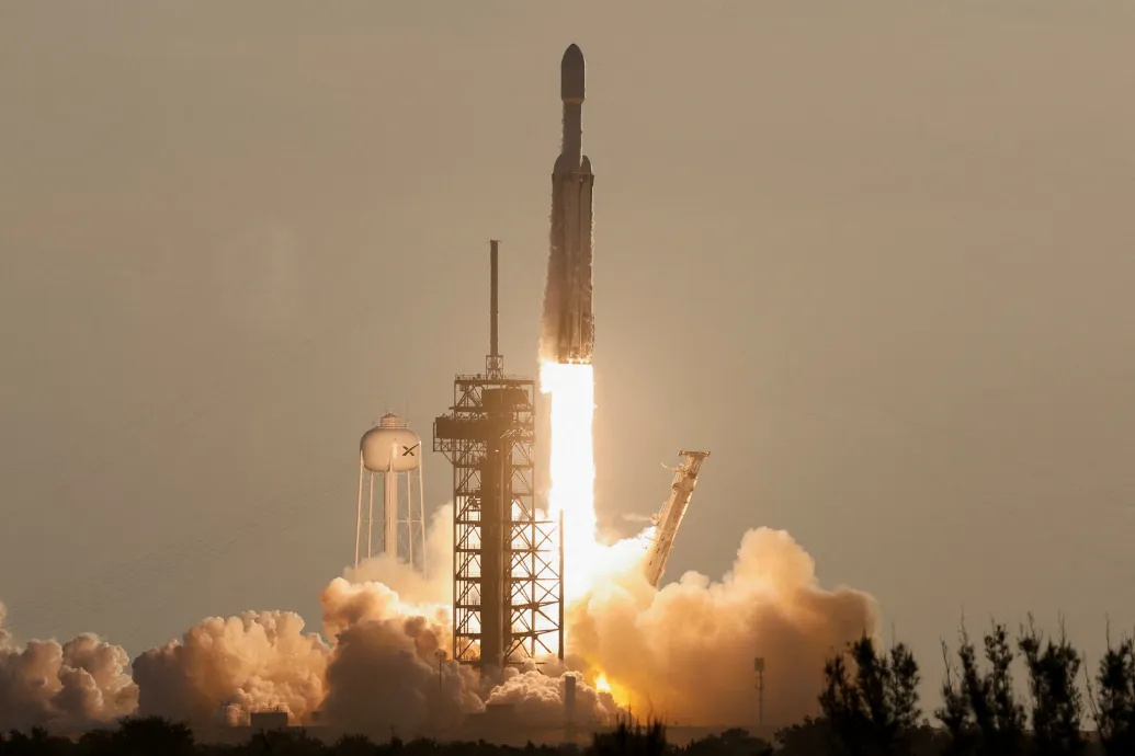 Fellőtték az űrbe a NASA új generációs űrteleszkópját