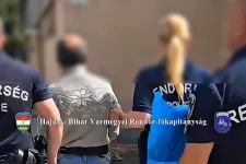 Meghalt a 23 éves férfi, akit szíven szúrtak szombat hajnalban Debrecenben