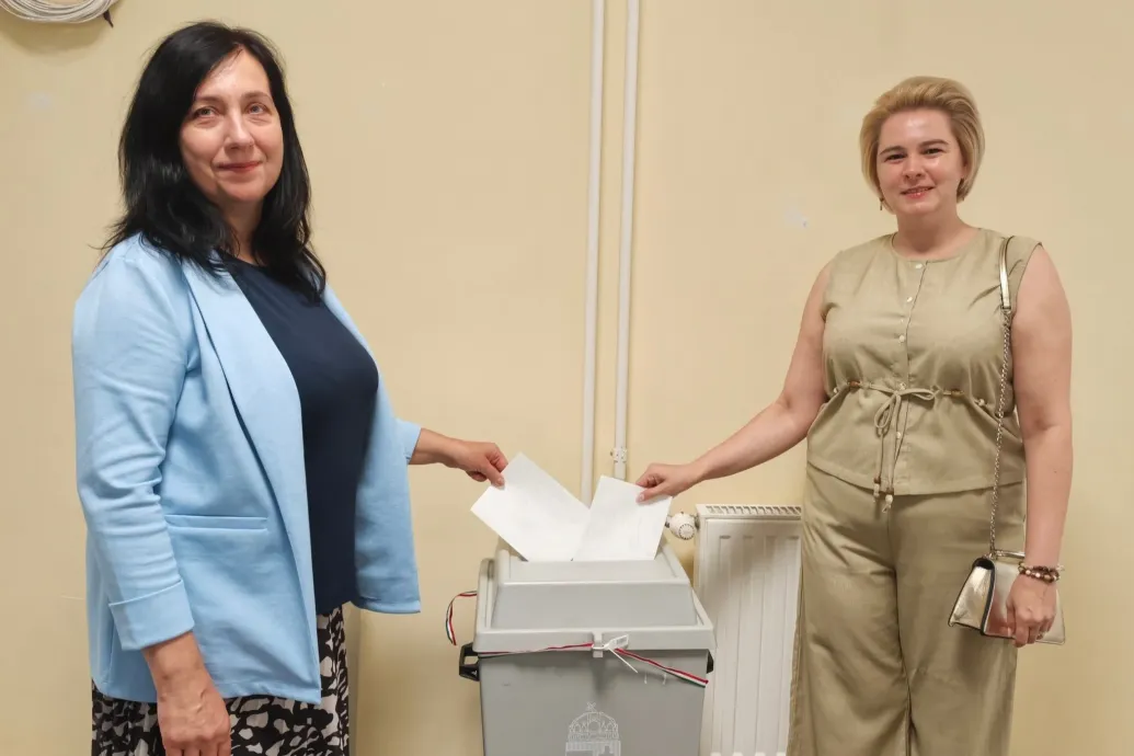 Bognár Nóra váltja a parlamentbe beülő Strompová Viktóriát Sárváron, de még három helyen választottak ma