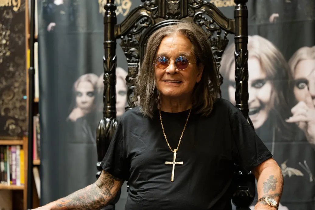 Ozzy Osbourne búcsúkönyvében arról írt, nem sokra vitte volna tisztán és józanul