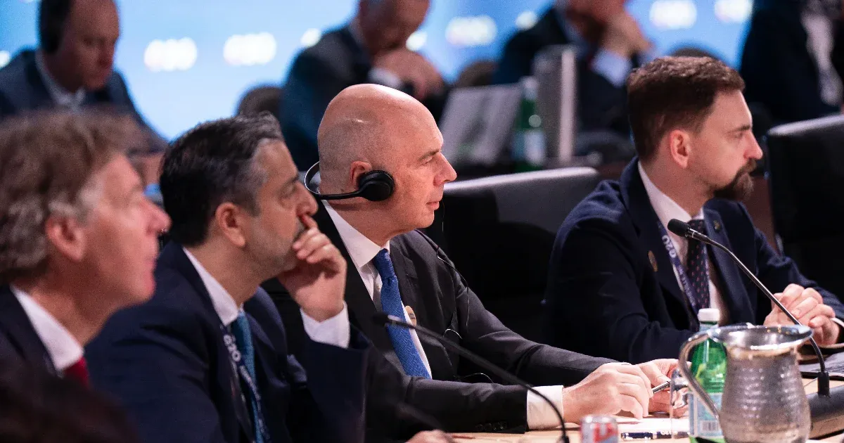 Az amerikai és az orosz pénzügyminiszterek Ukrajna békeegyezményéről tárgyaltak a G20-találkozón Az amerikai és az orosz pénzügyminiszterek Ukrajna békeegyezményéről tárgyaltak a G20-találkozón
