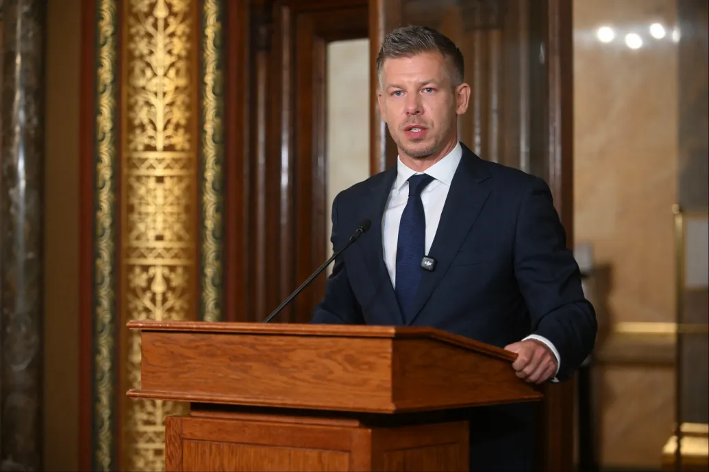 Magyar Péter kész tárgyalni Horvátországgal az INA és a Mol kapcsolatáról