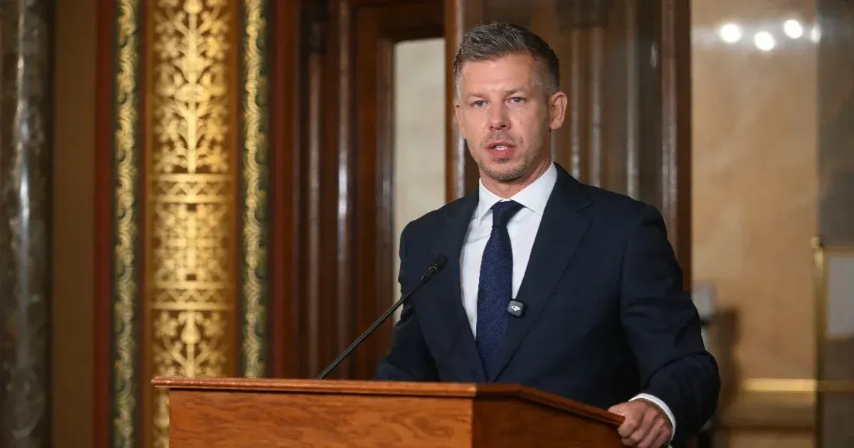 Magyar says Hungary ready to talk about INA and Mol with Croatia