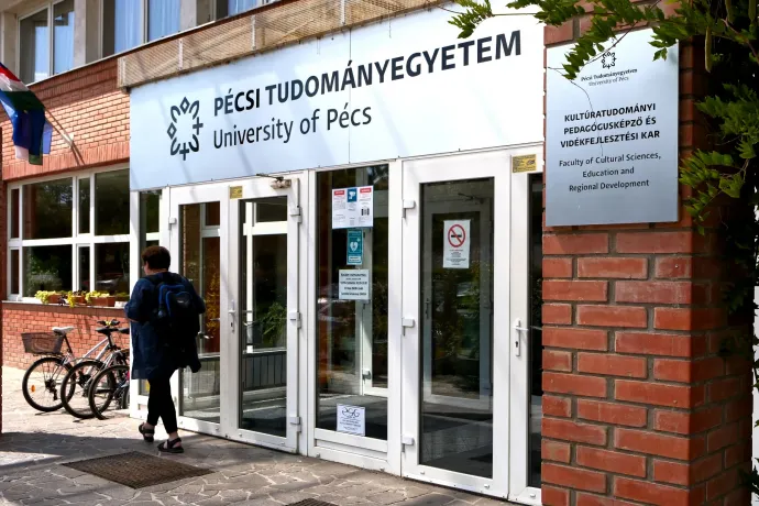 Lemondott a filozófusbotrányban érintett kar dékánja, már nem a Pécsi Tudományegyetemen dolgozik