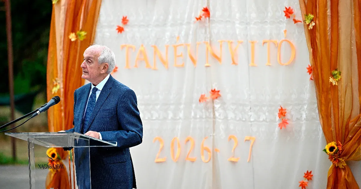 Baka András: „A pedagógusok munkája az egész nemzet számára alapvető stratégiai fontossággal bír” – Nagybajomi tanévnyitó Baka András: „A pedagógusok munkája az egész nemzet számára alapvető stratégiai fontossággal bír” – Nagybajomi tanévnyitó