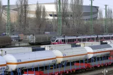 Újraindított támogatással terelné vissza a vasútra a fuvarozók egy részét Vitézy Dávid