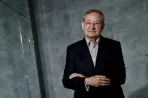 Halála után alig néhány héttel új könyv jelenik meg Nádas Pétertől