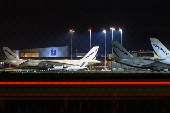 Az Antonov ukrán légitársaság repülőgépei a Lipcse/Halle nemzetközi repülőtéren 2026. augusztus 5-én – Fotó: Hendrik Schmidt / dpa / AP / MTI