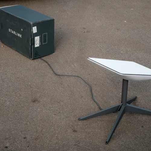 Ukrajnában átalakította a háborút, de mit ad a magyar mobilhálózathoz a Starlink?