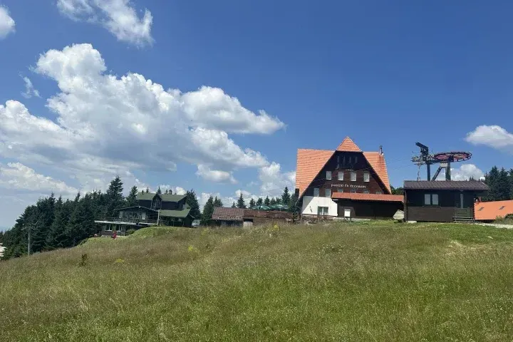 Megfeneklettek a tárgyalások a Madarasi Hargita sípályáiról, az üzemeltető szerint akár 5–6 évre leállhat a síelés