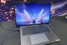 Miért nem hajlandó a többi laptopgyártó így kísérletezni?