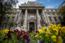 Az Orbán-kormány volt miniszterének cége tart továbbképzést az ügyészségnek