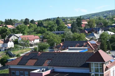 Megéri kiköltözni a szőlőhegyre? Három rendhagyó ház a biatorbágyi hegyoldalból