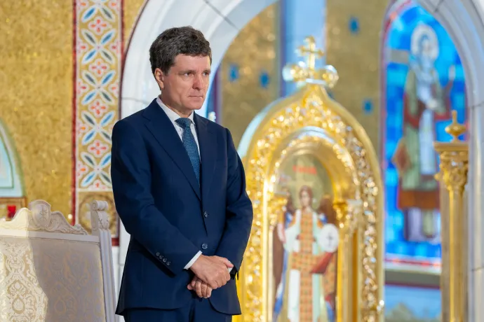A zöldbe hajló elnöki öltöny: Nicușor Dan a legrosszabb történelmi reflexeket éleszti újra