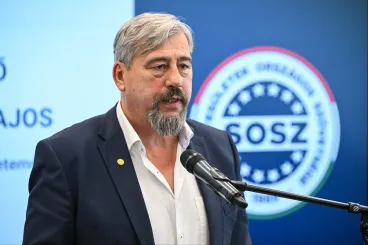 Mocsai Lajos távozik a Testnevelési Egyetemet fenntartó alapítvány kuratóriumának éléről