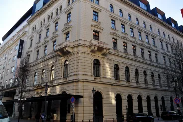 Tiborcz István ötcsillagos hotelében szállásolták el Szijjártóék a külügy vendégeit