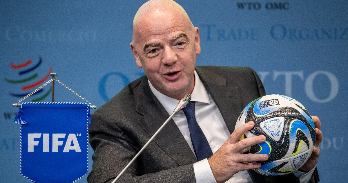 Infantino újraindul a FIFA elnöki posztjáért a botrányok és támadások ellenére