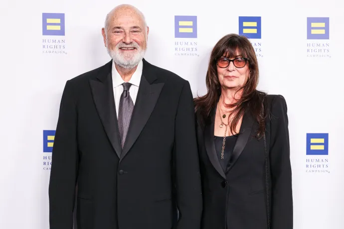 Rob Reiner és felesége megérkeznek a Human Rights Campaign 2025-ös rendezvényére – Fotó: Image Press Agency / AFP