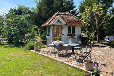 Ez a balatoni pergola megmutatja, miért nem ér véget a teraszszezon augusztusban