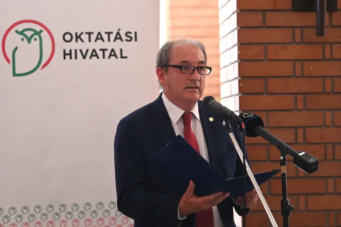 Benyújtotta lemondását az Oktatási Hivatal elnöke
