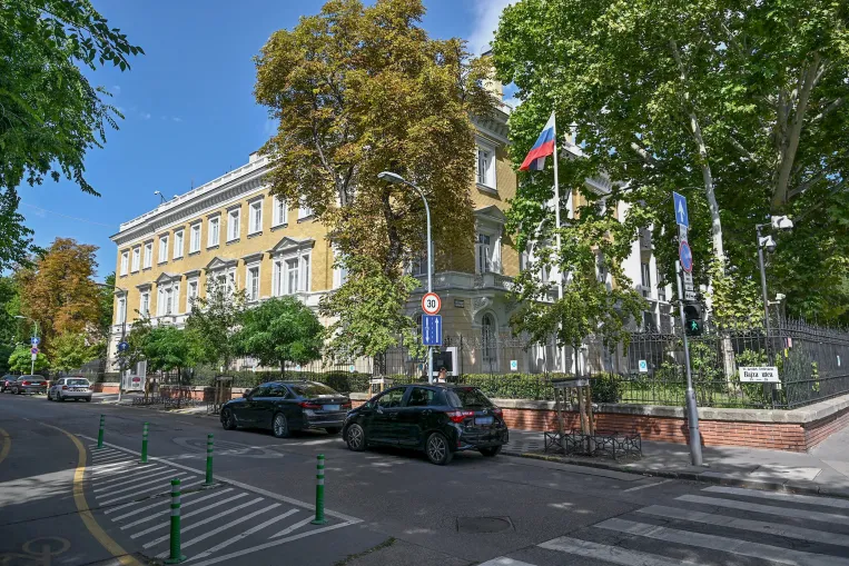 The two messages behind Hungary's expulsion of ten Russian diplomats