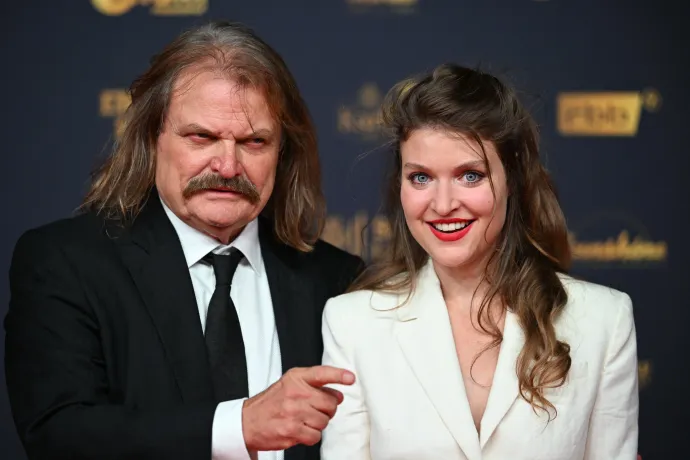 Leslie Mandoki és lánya, Lara Mandoki egy díjátadó eseményen, 2026. szeptember 2-án – Fotó: Hendrik Schmidt / dpa / Picture-Alliance / Getty Images