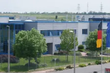 Bezárja győri egységét a német autóipari cég, 470 dolgozót küldenek el