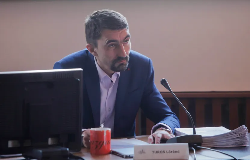 Hivatalos: Turos Lóránd RMDSZ-szenátor nevére került a közpénzmilliárdokból vett erdélyi médiavagyon